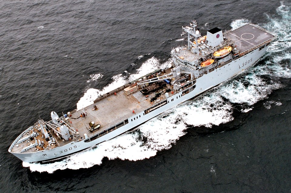 US Navy 030326-N-0000C-002 The Royal Fleet Auxiliary, Landing Ship Logistic RFA Sir Galahad (L 3005) underway in the Arabian Gulf