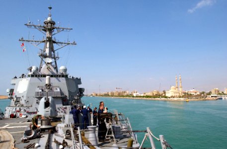 US Navy 030426-N-6141B-013 he guided missile destroyer USS Donald Cook (DDG 75) transits the Suez Canal