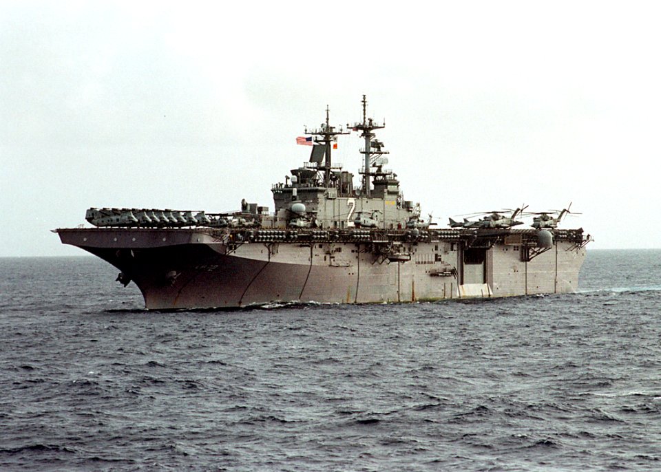 US Navy 030505-N-8955H-007 The amphibious assault ship USS Essex (LHD 2) steams in the Philippine Sea participating in Tandem Thrust '03