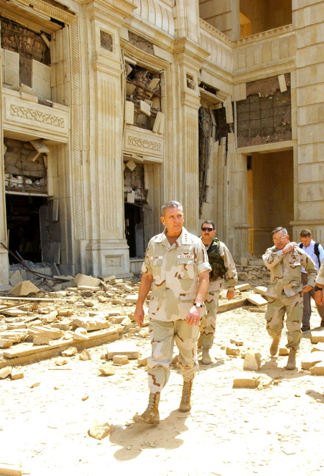 US Navy 030416-D-0000D-001 Gen. Tommy Franks, Commander, U.S. Forces Central Command (CENTCOM)