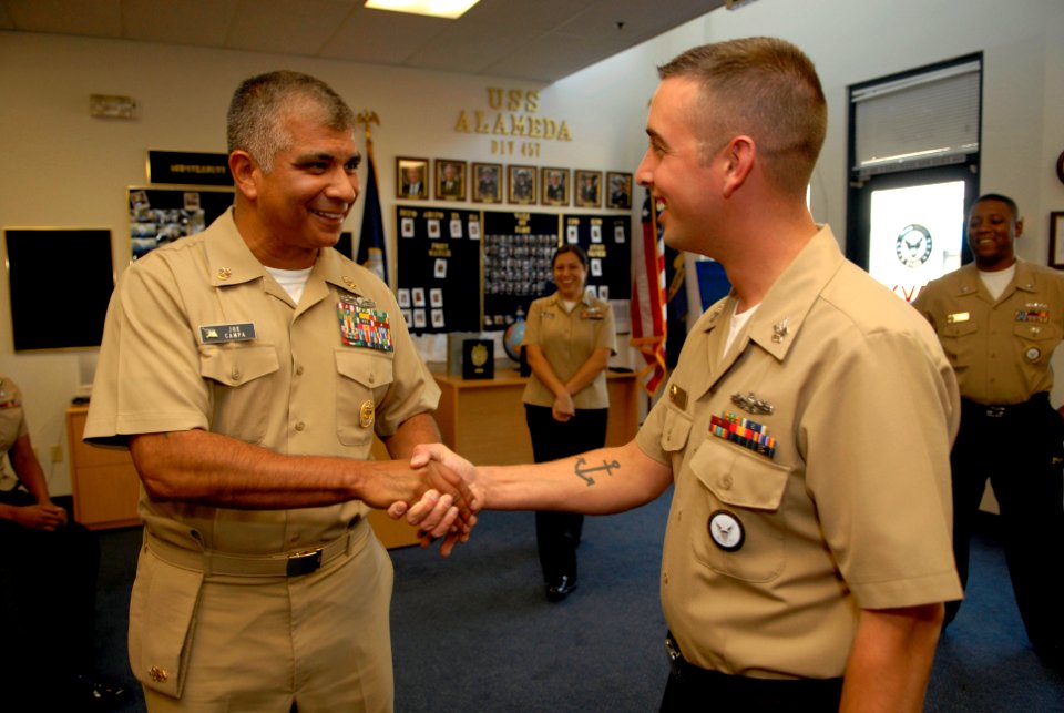 US Navy 081009-N-9818V-190 Master Chief Petty Officer of the Navy (MCPON) Joe R. Campa Jr. speaks with Navy Recruiters