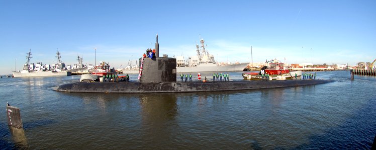 US Navy 081223-N-7705S-040 USS Boise (SSN 764) returns to Naval Station Norfolk