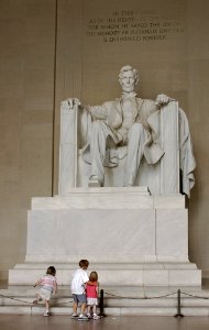 US Navy 030616-N-9593R-111 The Lincoln Memorial was constructed in the style of a classical Greek temple with 36 columns meant to represent the Union at the time of Abraham Lincoln's death