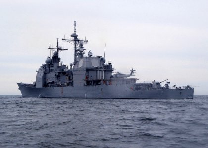 US Navy 030609-N-4374S-015 The aegis cruiser USS Vella Gulf (CG 72)