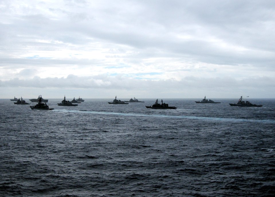 US Navy 091117-N-6720T-258 U.S. Navy and Japan Maritime Self-Defense Force ships transit in formation during Annual Exercise (ANNUALEX 21G)