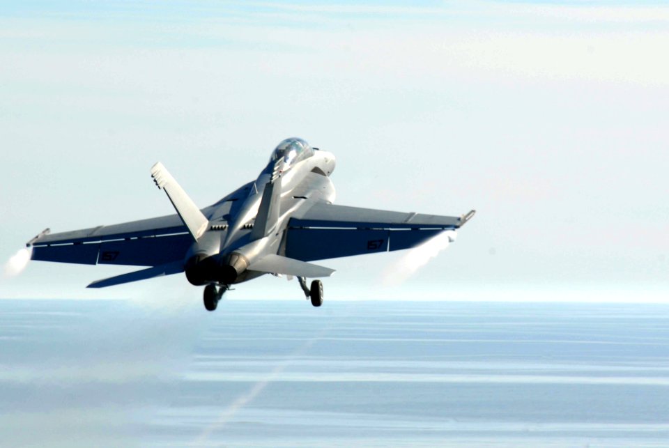 US Navy 090121-N-3946H-023 An F-A-18F Super Horne launches from USS Nimitz (CVN 68)