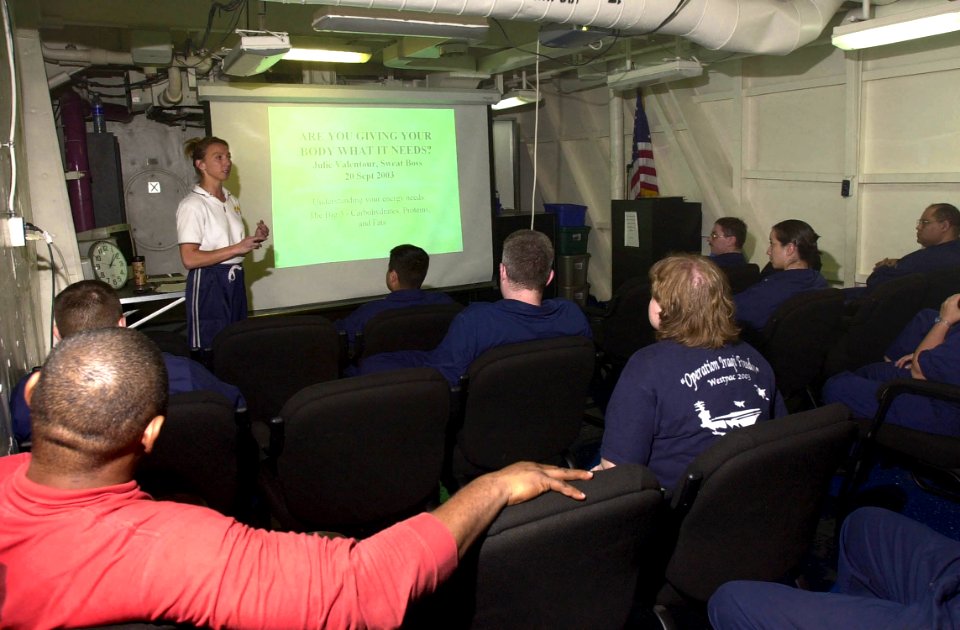 US Navy 030920-N-6536T-001 Command Fitness Coordinator