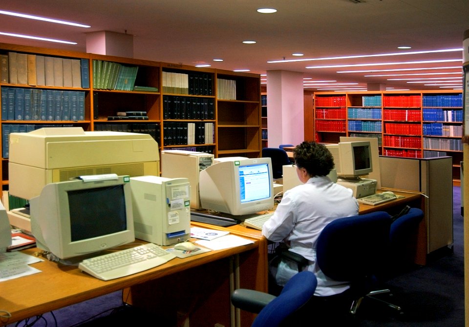 US Navy 030822-N-9593R-031 The work station area of the Medical Library