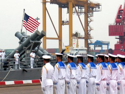 US Navy 030922-N-0000B-982 Republic of China South Sea Fleet watch the arrival of guided missile cruiser USS Cowpens (CG 63