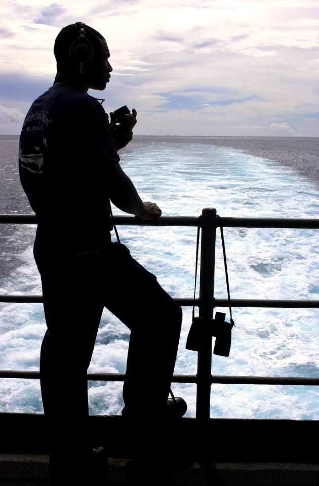 US Navy 030923-N-6536T-004 Seaman Andre Stanton from St. Louis, Mo., mans the aft lookout