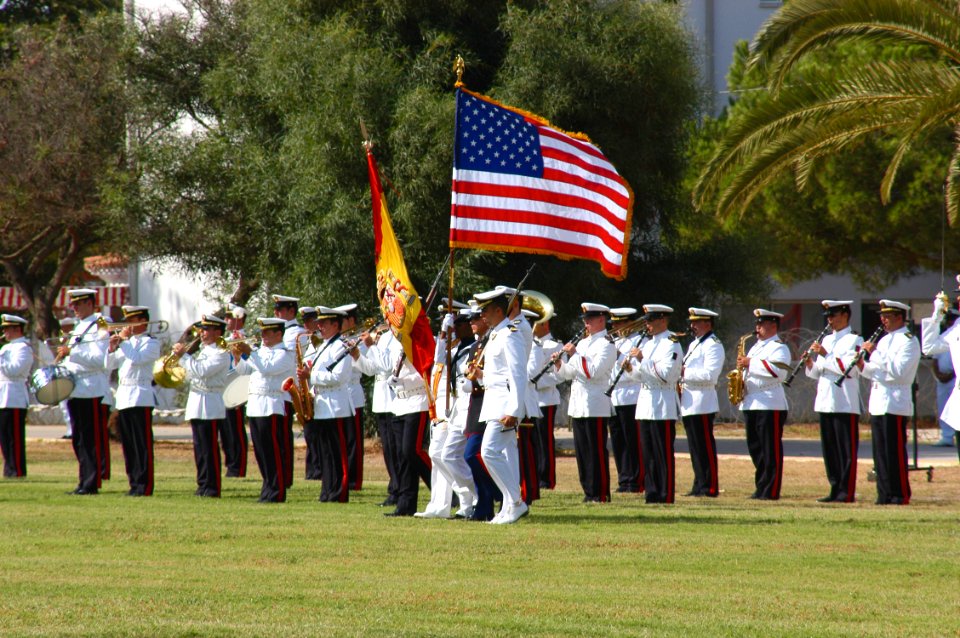 US Navy 030925-N-5996C-004 U.S. and Spanish military personnel parade the colors
