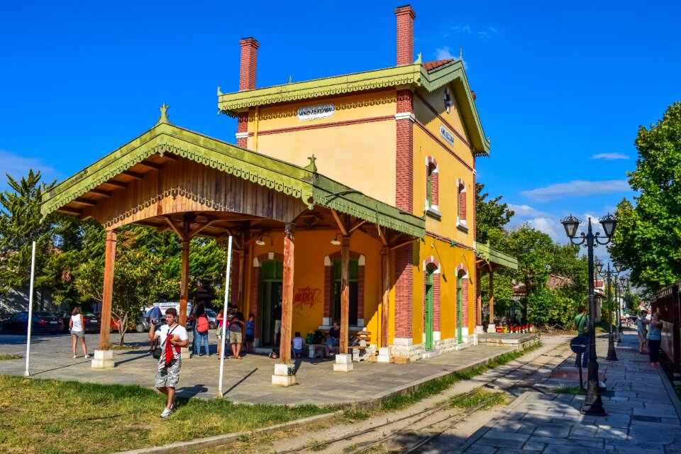 Railway station architecture platform