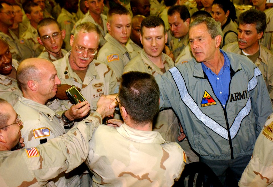 US Navy 031127-F-5435R-006 President George W. Bush pays a surprise visit to Baghdad International Airport (BIAP)
