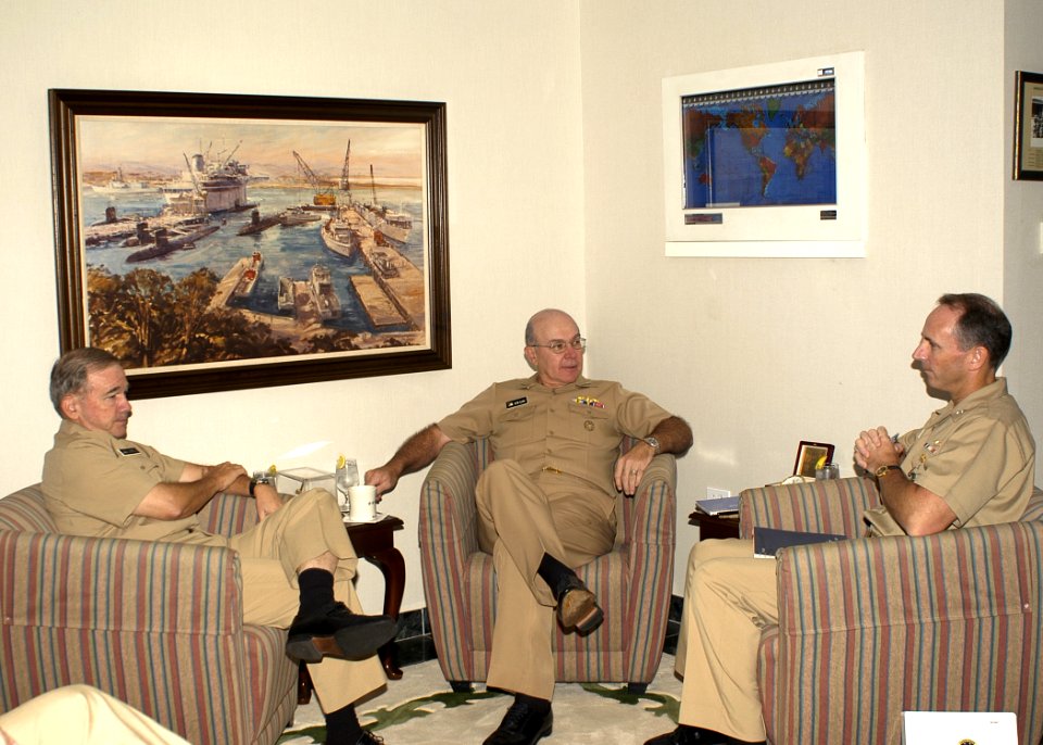 US Navy 031117-N-7833F-003 Adm. Walter F. Doran, Commander Pacific Fleet, Admiral Vernon Clark, Chief of Naval Operations and Admiral Jonathon Greenert, Deputy Commander Pacific Fleet meet to discuss Pacific Fleet issues during