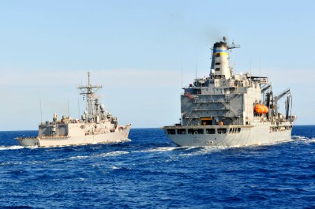 US Navy 110611-N-XO436-026 USS Stephen W. Groves (FFG 29) conducts a replenishment at sea with USNS Big Horn (T-AO 198) photo