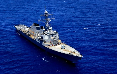 US Navy 110714-N-RI884-151 The guided-missile destroyer USS Russell (DDG 59) is underway in the Pacific Ocean near Hawaii conducting sea trials