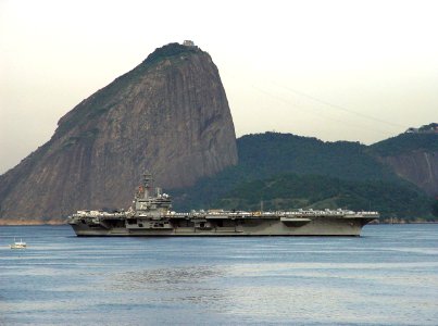 US Navy 040609-O-9999D-001 The U.S. Navy's newest aircraft carrier USS Ronald Reagan (CVN 76) pulls into the port of Rio De Janeiro, Brazil