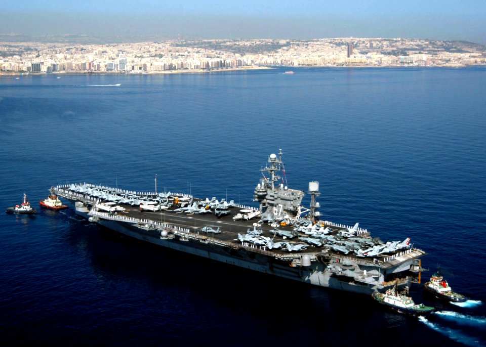 US Navy 040626-N-8704K-001 The conventionally powered aircraft carrier USS John F. Kennedy (CV 67) pulls into the port of Valletta, Malta