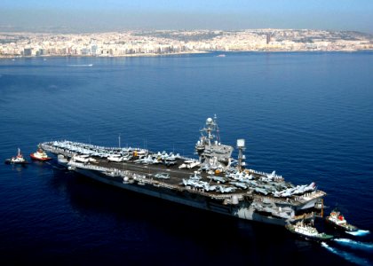 US Navy 040626-N-8704K-001 The conventionally powered aircraft carrier USS John F. Kennedy (CV 67) pulls into the port of Valletta, Malta