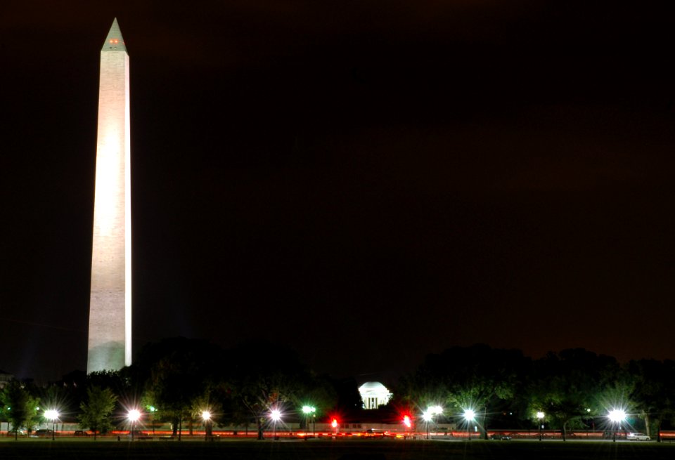 US Navy 040709-N-0295M-004 The Washington Monument and Thomas Jefferson Memorial fill the skyline of Washington, D.C