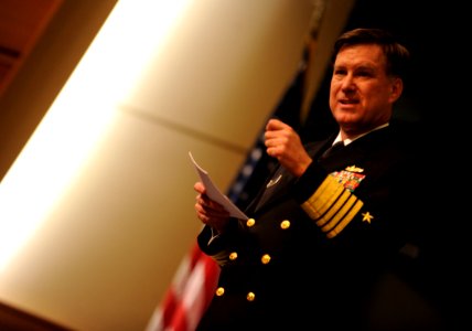 US Navy Adm. Mark Ferguson visit 140114-N-PX557-035
