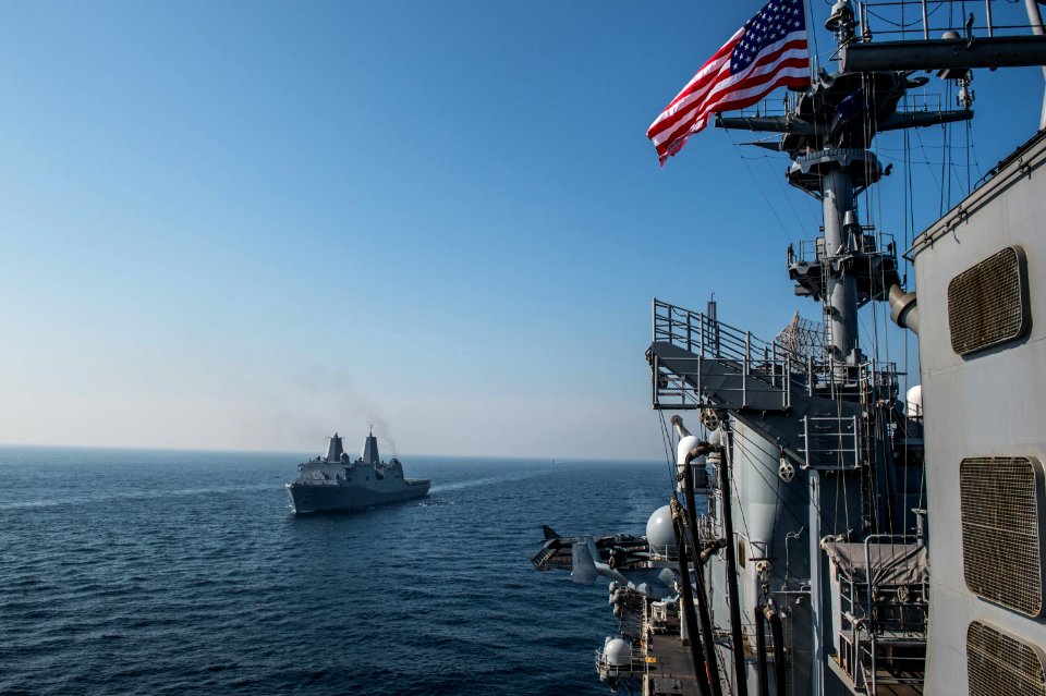 US, ROK conduct photo exercise 150327-N-UF697-008