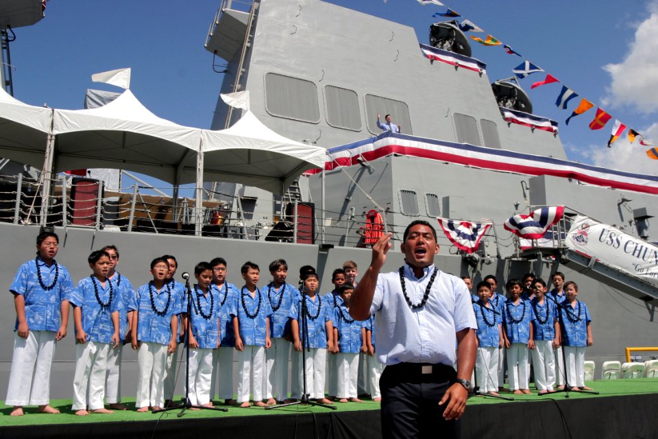 US Navy 040918-N-3228G-015 Honolulu Boy's choir performs at the commissioning ceremony for the U.S. Navy's newest and most advanced Arleigh Burke-class guided missile destroyer USS Chung-Hoon (DDG 93)