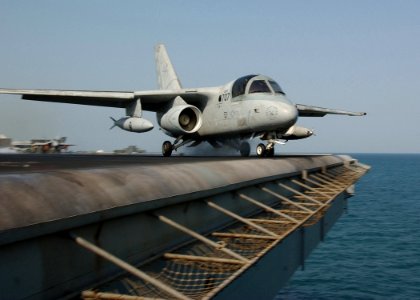 US Navy 041117-N-4374S-009 An S-3B Viking launches from the flight deck of USS John F. Kennedy (CV 67)