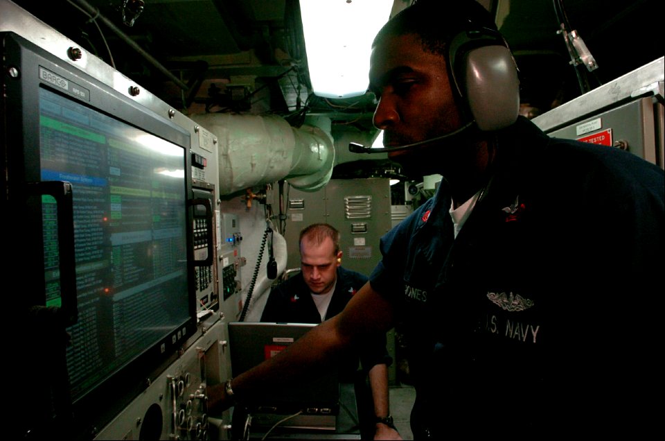 US Navy 040821-N-2653P-012 Machinist's Mate 1st Class James Guild and Machinist's Mate 1st Class Derrick Jones, both assigned to the Auxiliary Division aboard PCU Virginia (SSN 774)