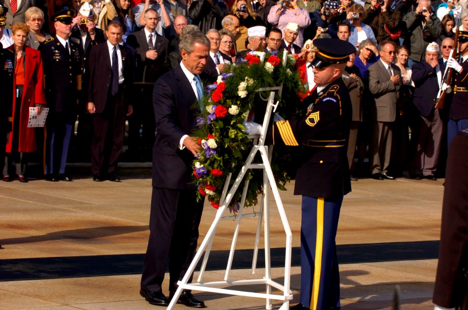 US Navy 041111-G-3024G-790 President George W. Bush lays a wreath at the Tomb of the Unknowns in Arlington National Cemetery, Va., during a Veterans Day ceremony