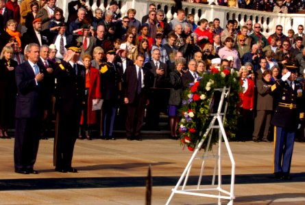 US Navy 041111-G-3024G-800 President George W. Bush and Commanding General, Maj. Gen. Galen B. Jackman pay respects to the unknown servicemen laid to rest at the Tomb of the Unknowns