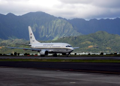 US Navy 041127-N-3019M-005 Sailors assigned to the Skinny Dragons of Patrol Squadron Four (VP-4), depart Marine Corps Air Base Kaneohe, Hawaii photo