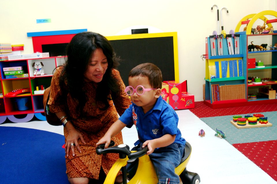 USAID supports better opportunities for children with disabilities (4325053812)