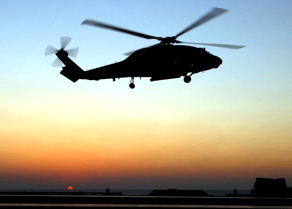 US Navy 050113-N-6363M-032 An SH-60F Seahawk comes in for a landing aboard USS Harry S. Truman (CVN 75)