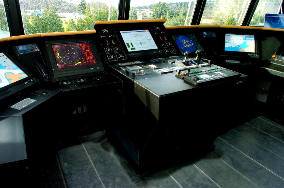 US Navy 050205-N-7676W-611 The Bridge aboard the U.S. Navy's newest ship, the Littoral Surface Craft-Experimental (X-Craft), Sea Fighter (FSF 1)