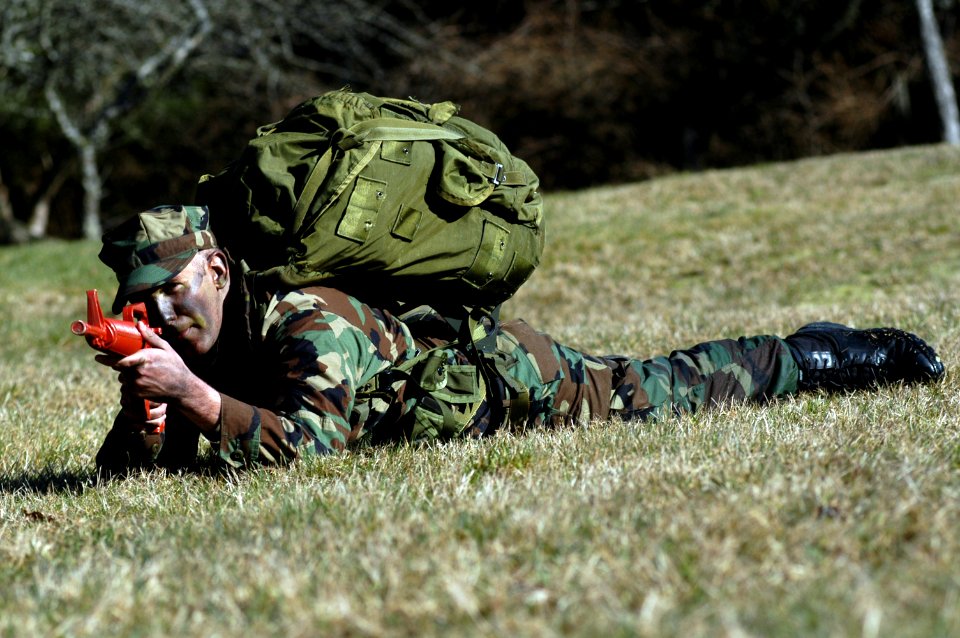 US Navy 050222-N-3390M-094 Master-at-Arms Seaman Geoffrey Hamlin, assigned to Naval Station Everett, Wash., conducts combat training on board Jim Creek Naval Station, Wash