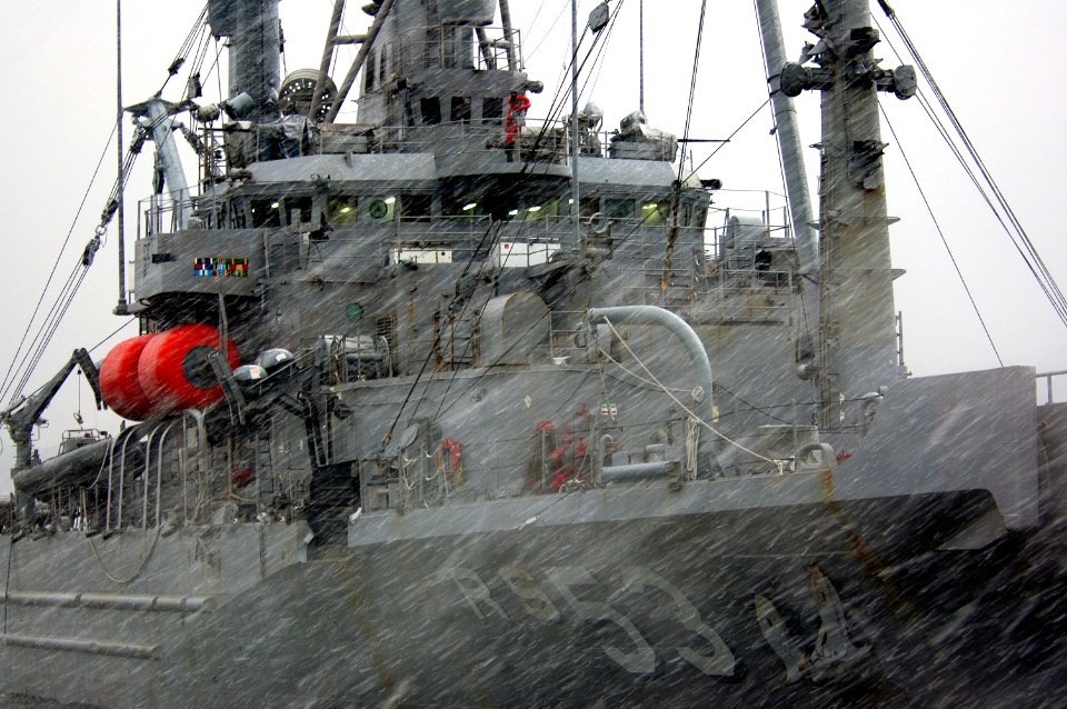 US Navy 050203-N-0295M-001 The Safeguard-class rescue and salvage ship USS Grapple (ARS 53) endures a rare snow storm on board Naval Amphibious Base (NAB) Little Creek, Va