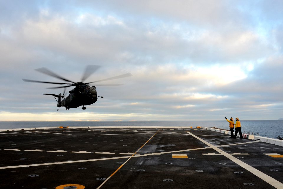 USS Anchorage departs for RIMPAC, San Diego 140710-N-DI719-185
