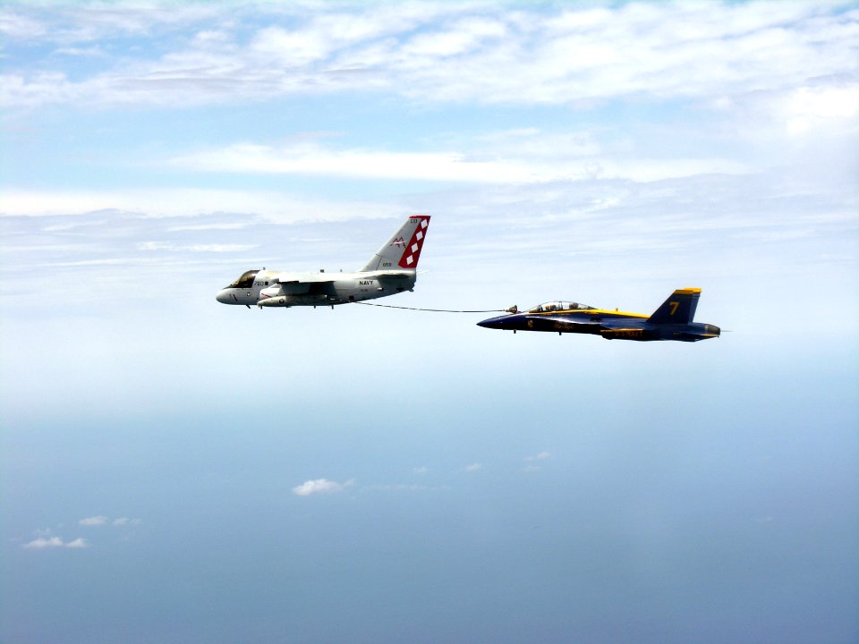 US Navy 050418-N-0000X-001 The Navy flight demonstration team Blue Angels plane number seven, flown by Lt. John Allison receives fuel from an S-3B Viking assigned to the Diamond Cutters of Sea Control Squadron Three Zero (VS-30