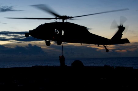 USS America operations 140909-N-MZ309-154