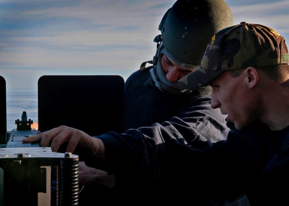 USS America operations 150122-N-CC789-048