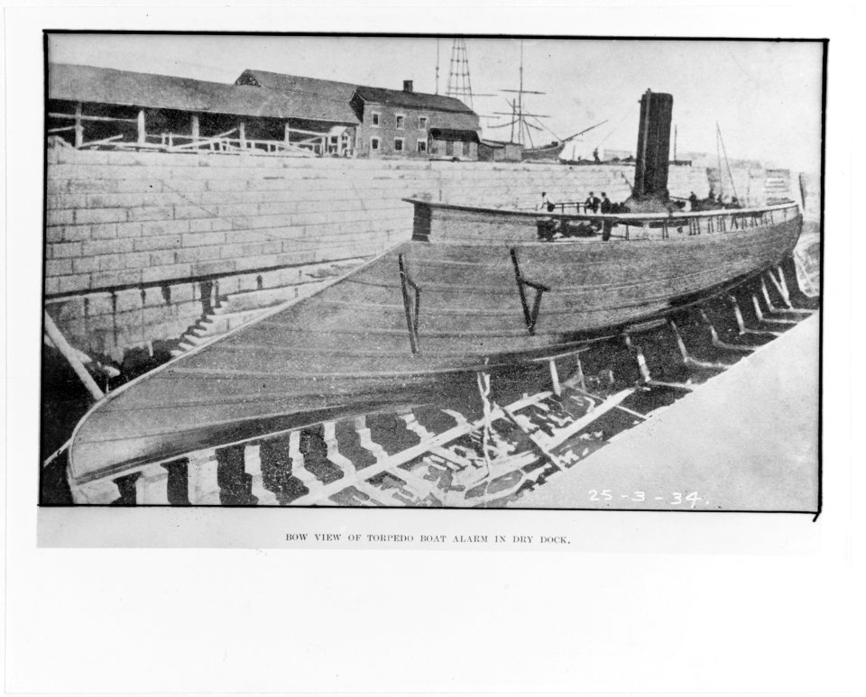 USS Alarm - 19-N-25-3-34