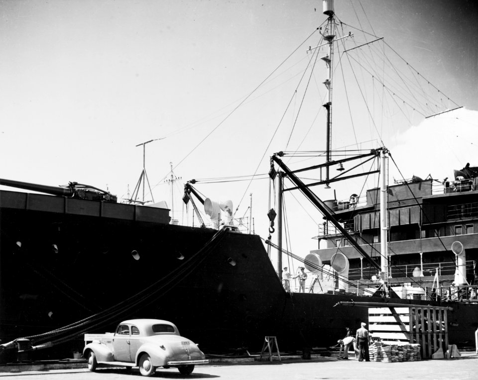 USS Argonne - 19-N-25204