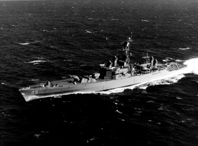 USS Bainbridge (DLGN-25) underway in the Pacific on 23 March 1971