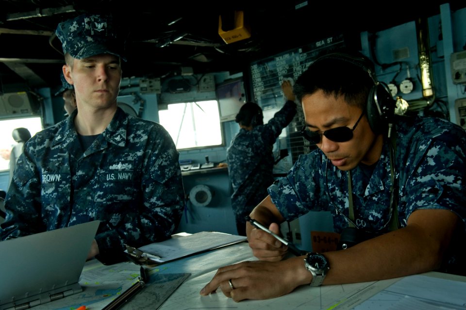 USS Blue Ridge 120524-N-CP762-194