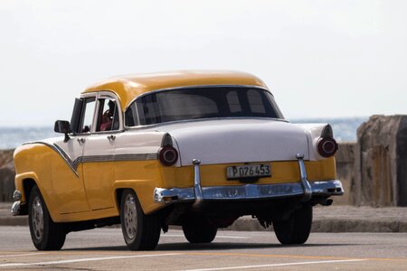 Classic ford almendron