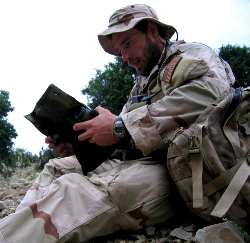 US Navy 050628-N-0000X-004 Navy file photo of SEAL Lt. Michael P. Murphy, from Patchogue, N.Y