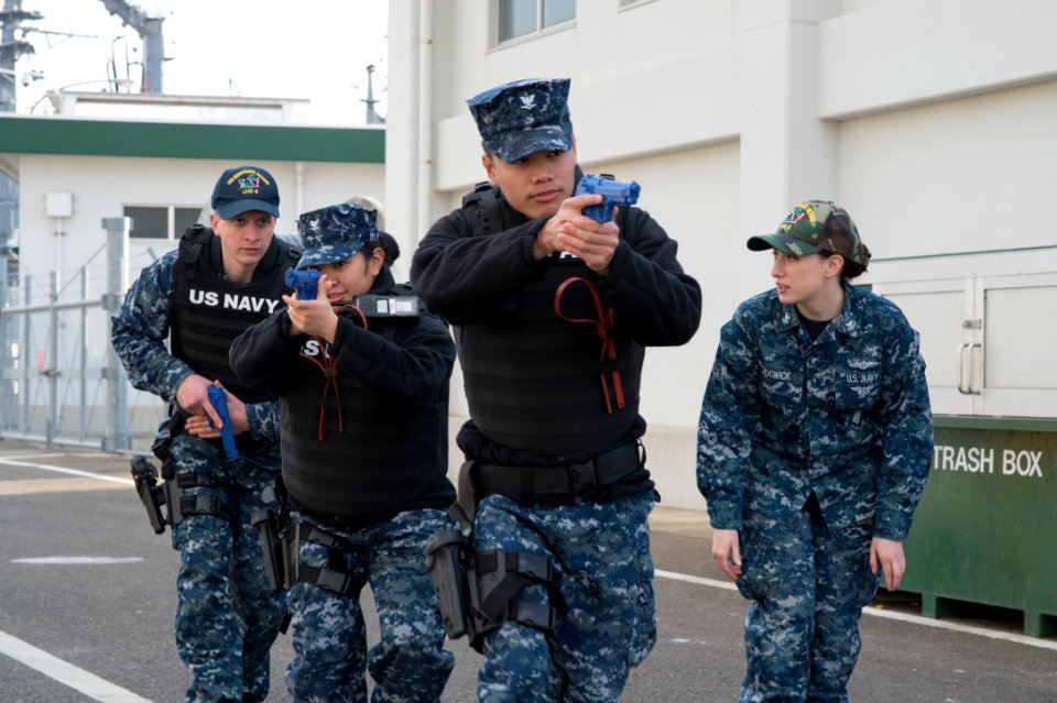 USS Bonhomme Richard (LHD 6) Ship's Self Defense Force (SSDF) Force Protection Training 170125-N-XT039-100
