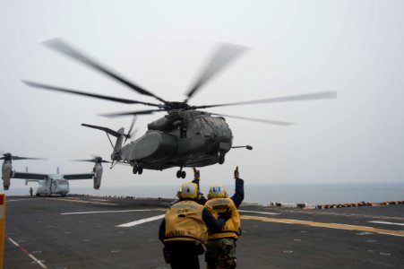USS Bonhomme Richard operations 160313-N-XK809-172