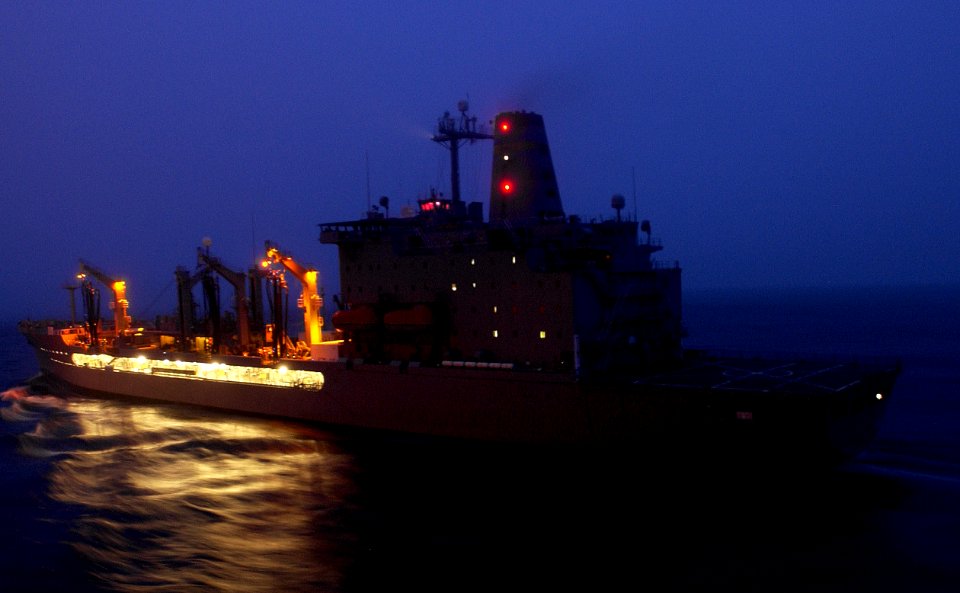 US Navy 050713-N-8213G-087 The Military Sealift Command (MSC) underway replenishment oiler USNS John Ericsson (T-AO 194), underway in the Pacific Ocean